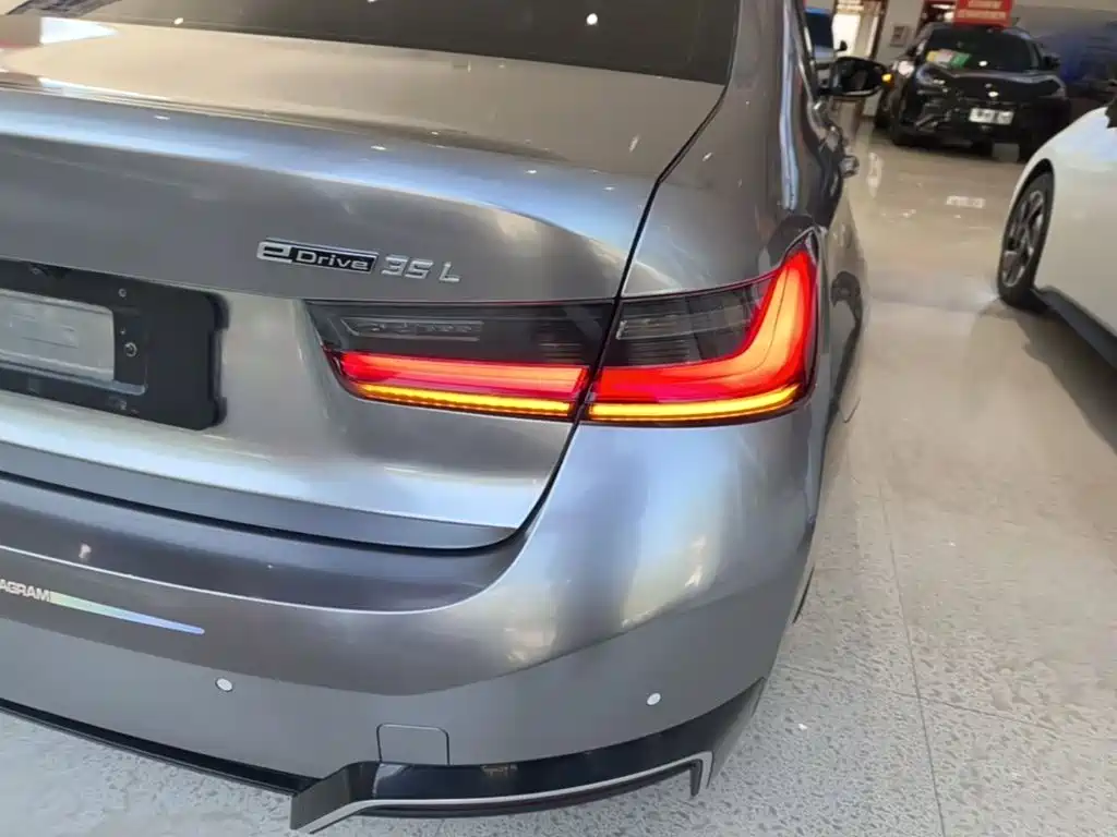 BMW i3 — миниатюра 8