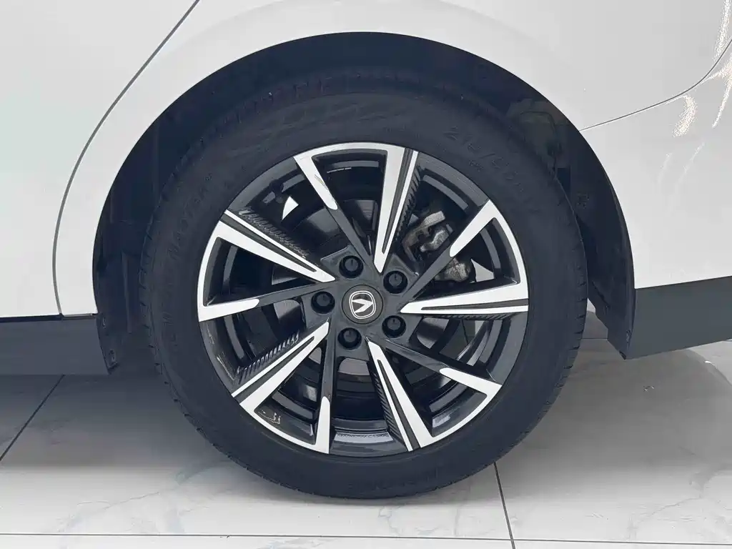 Changan Yida — миниатюра 13