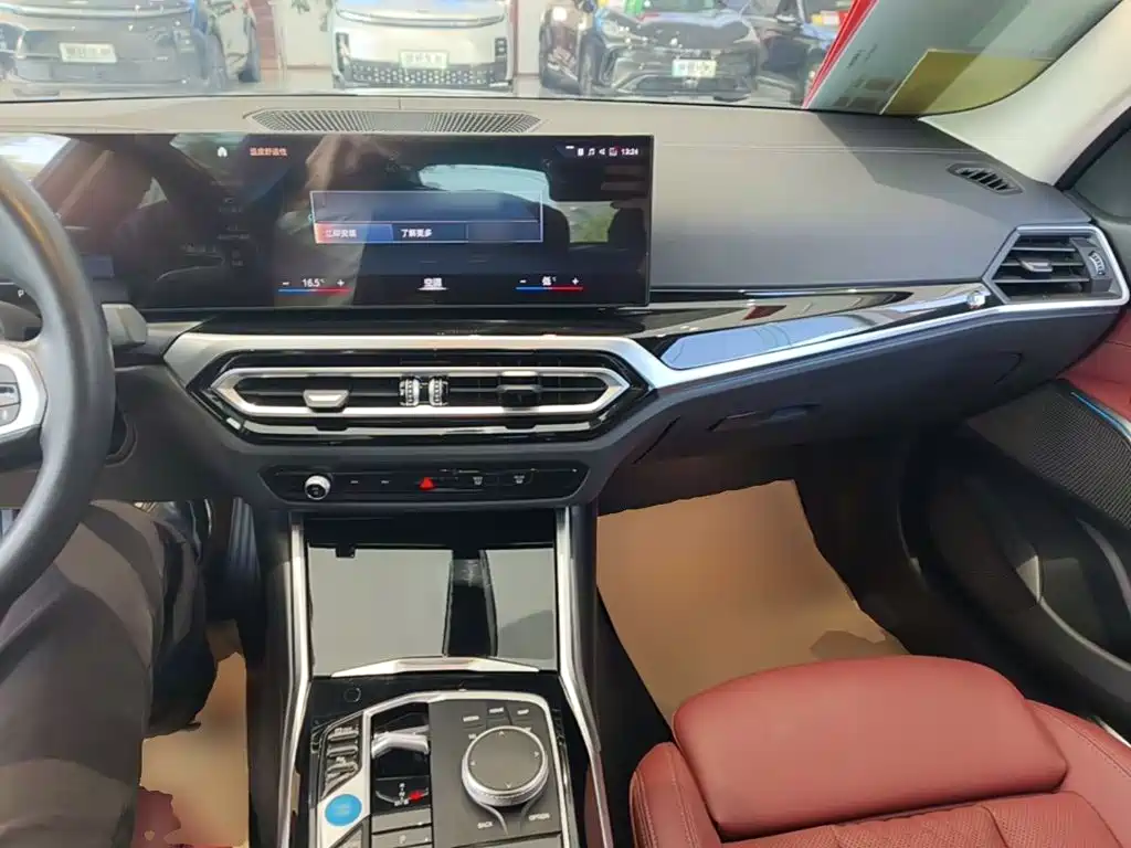 BMW i3 — миниатюра 10