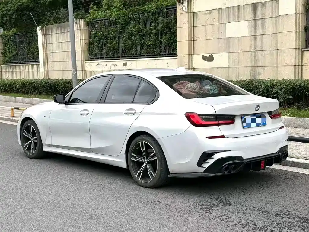 BMW 3 Series — миниатюра 8