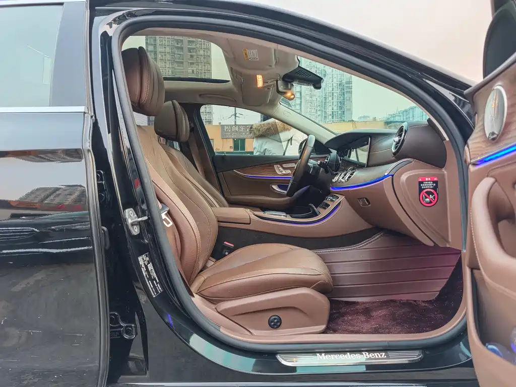 MERCEDES-BENZ E CLASS