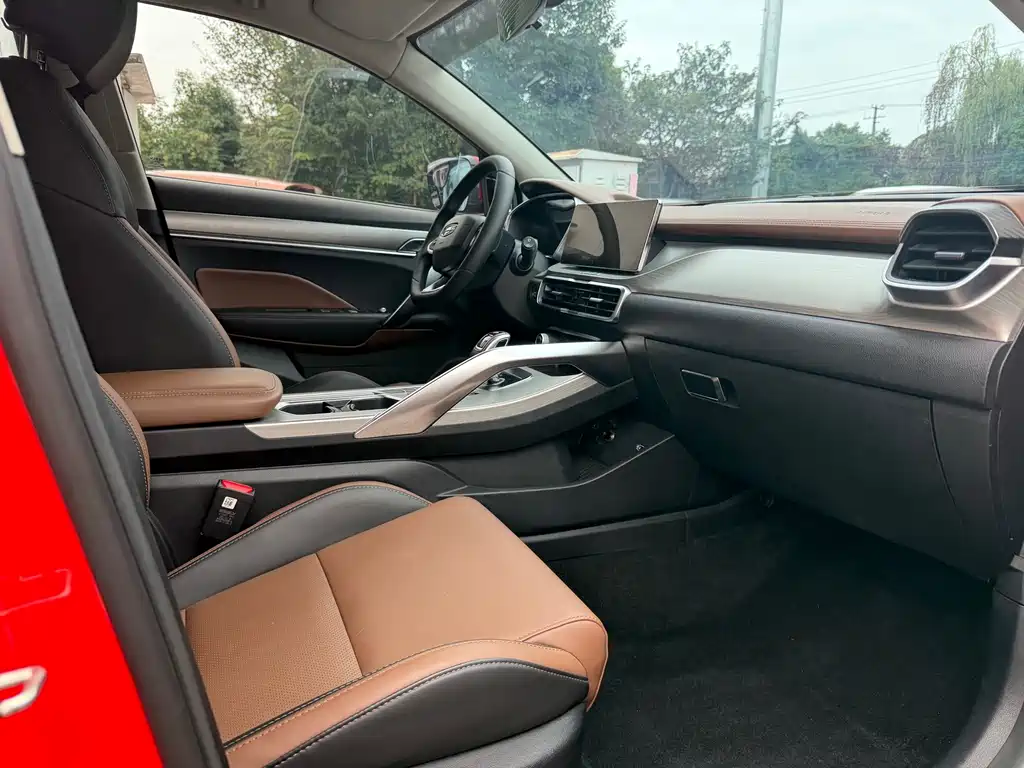 Geely Binyue — миниатюра 4