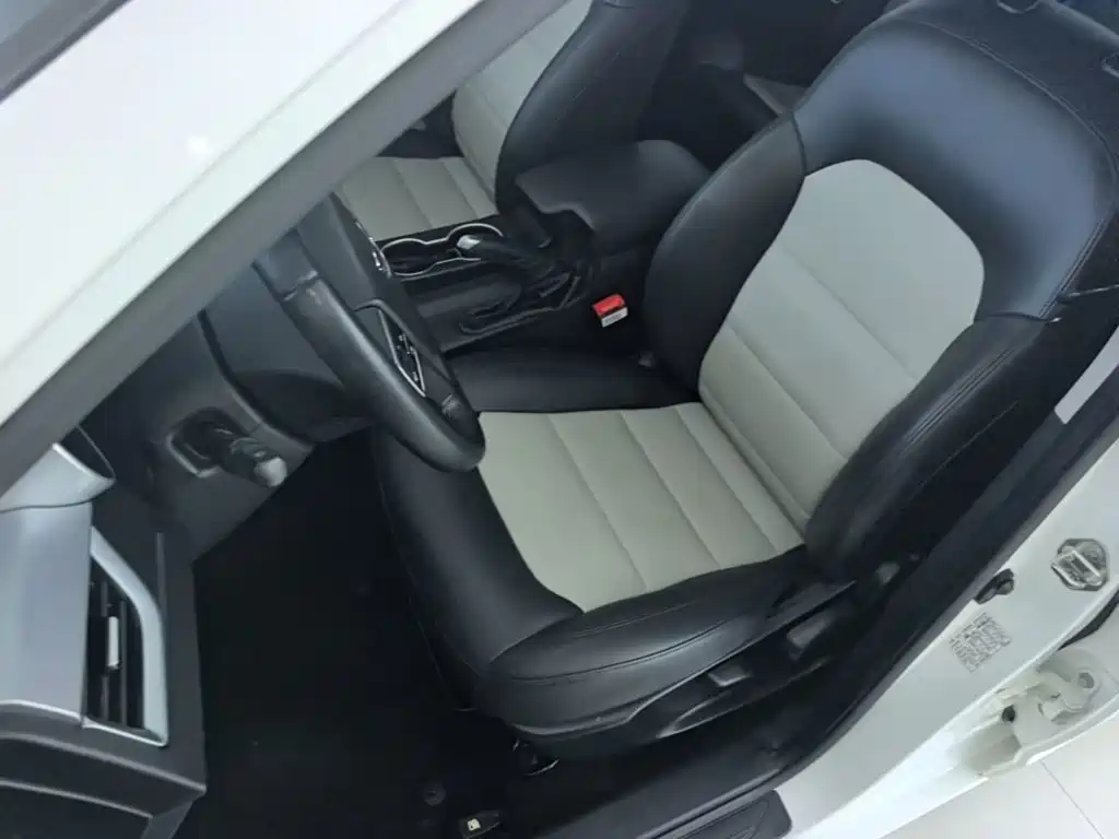 Geely Vision — миниатюра 15