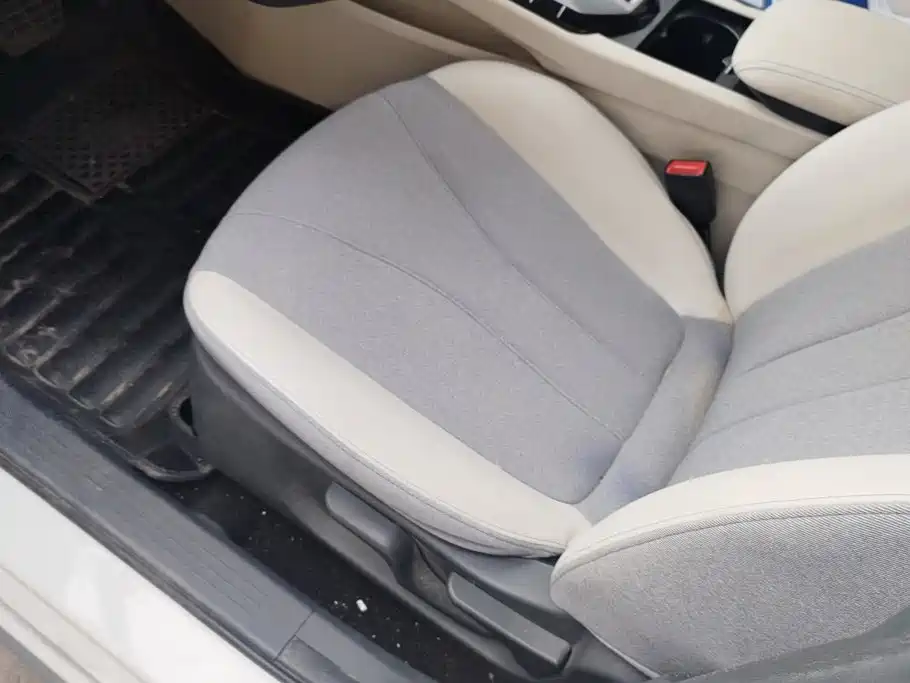 BAIC EU5 — миниатюра 9