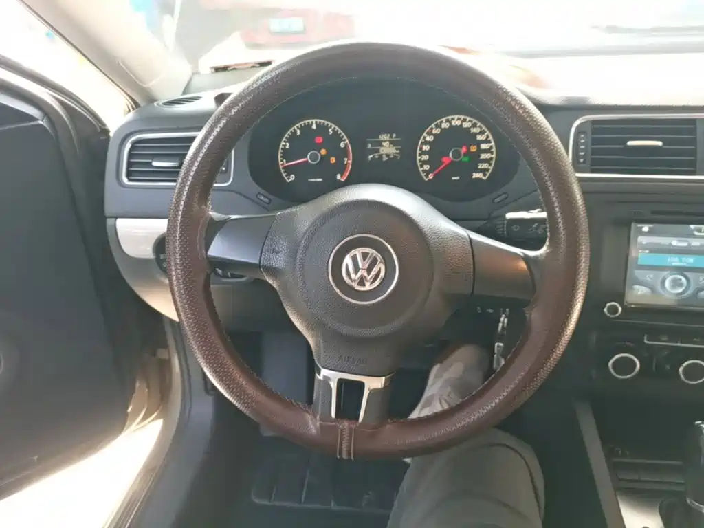 Volkswagen Sagitar — миниатюра 11