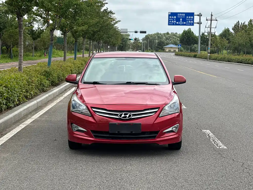Hyundai Verna — миниатюра 2