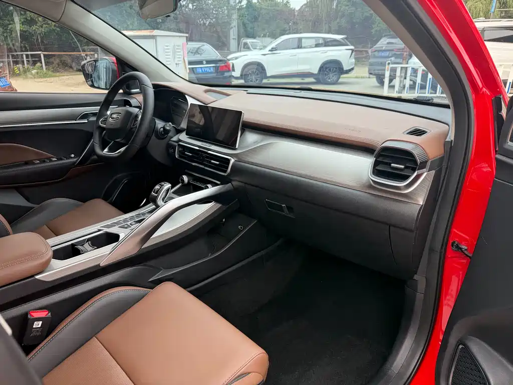 Geely Binyue — миниатюра 6