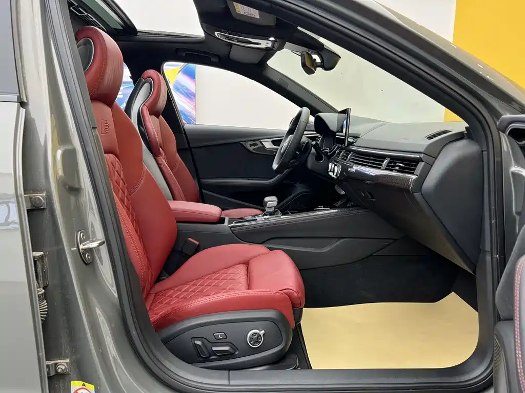 Audi S4 — миниатюра 21