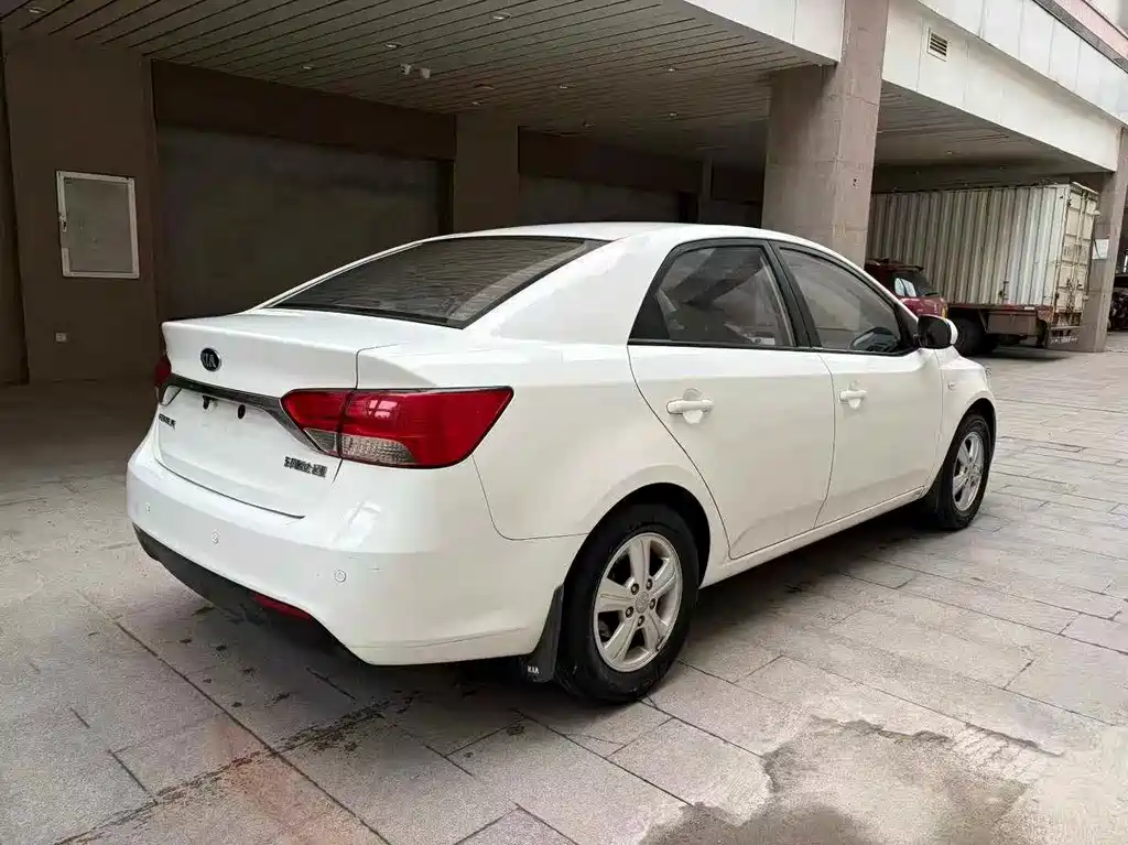 Kia Forte — миниатюра 8