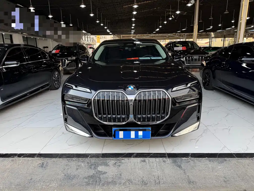 BMW 7 SERIES
