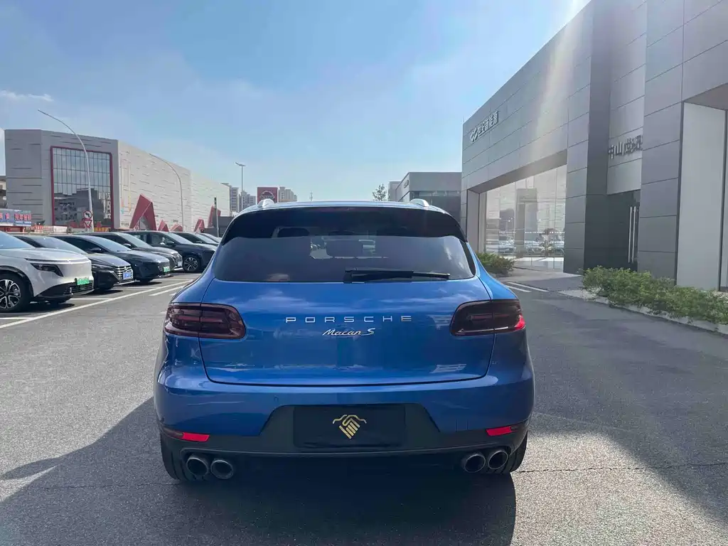 Porsche Macan — миниатюра 11