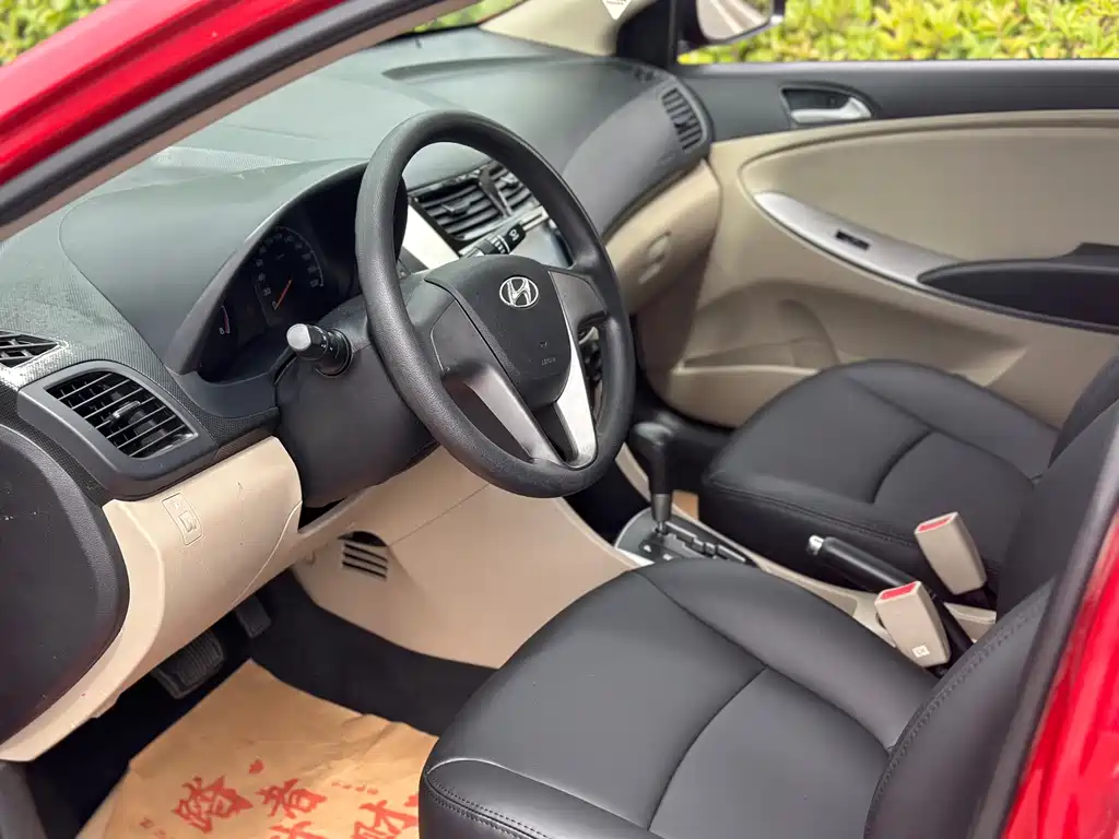 Hyundai Verna — миниатюра 4