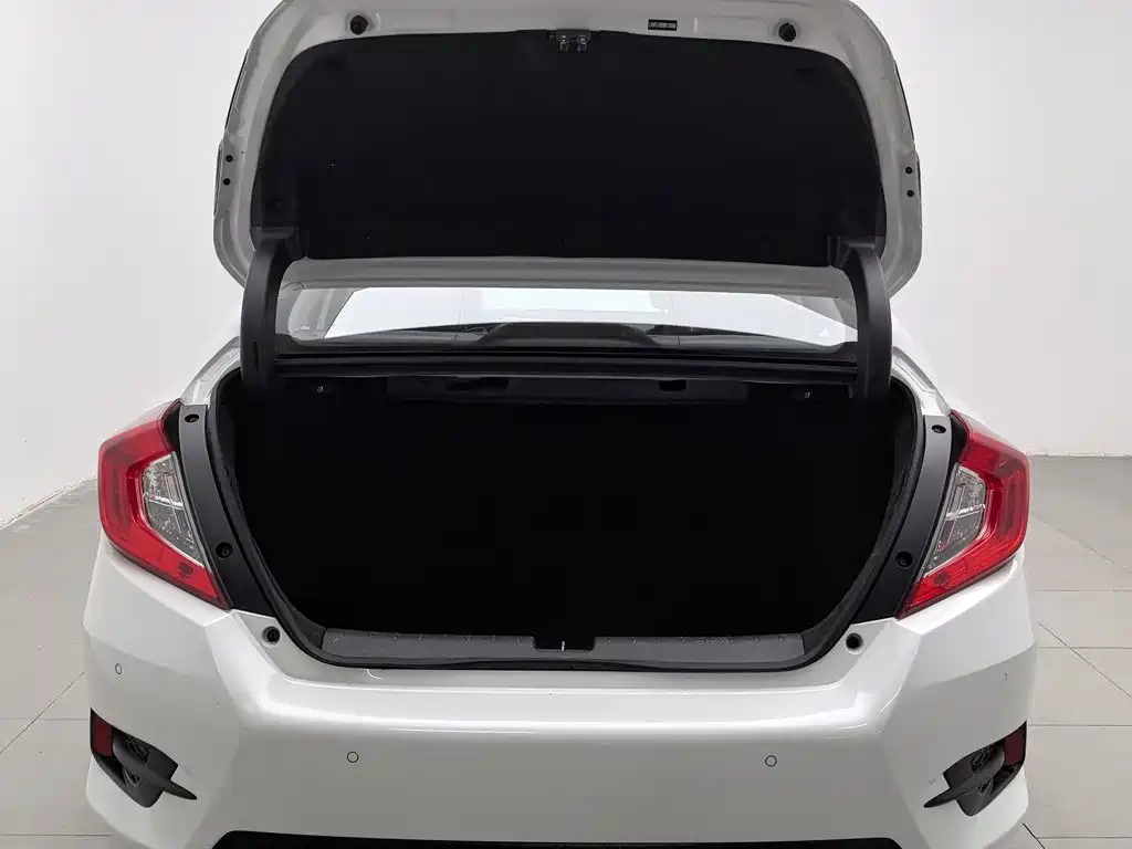 Honda Civic — миниатюра 16