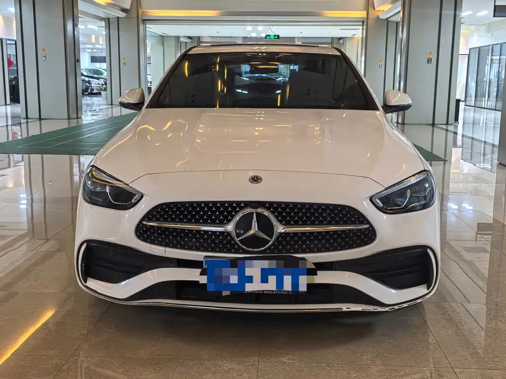 Mercedes-Benz C-Class — миниатюра 2