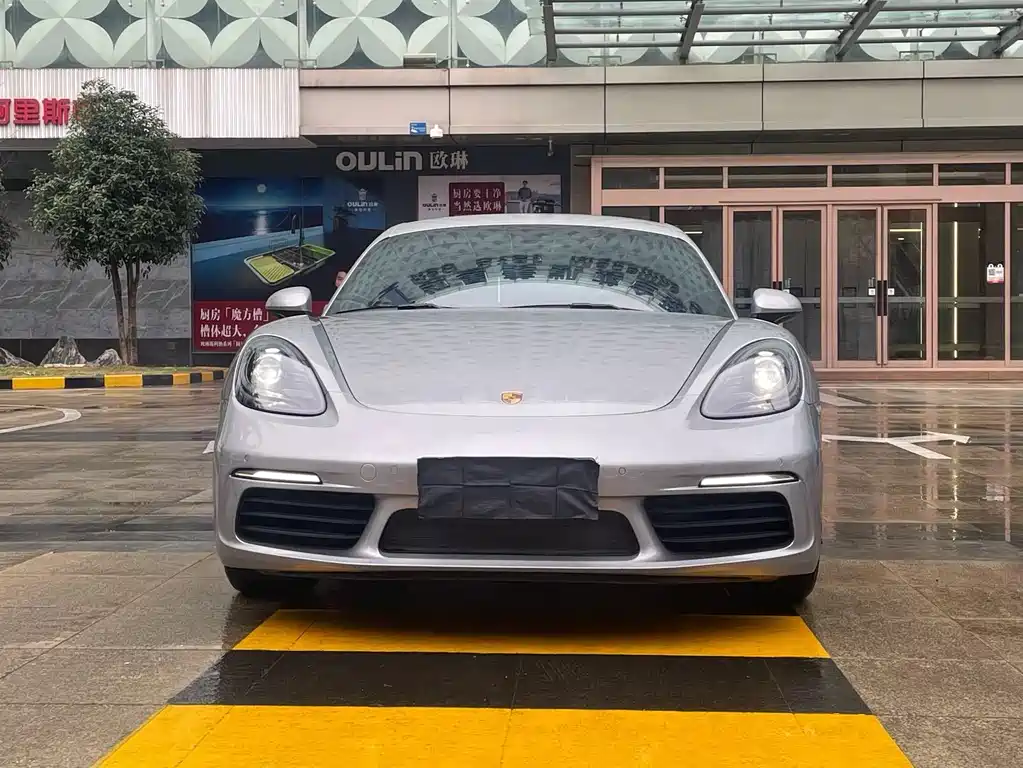 Porsche 718 2018 Cayman 2.0T