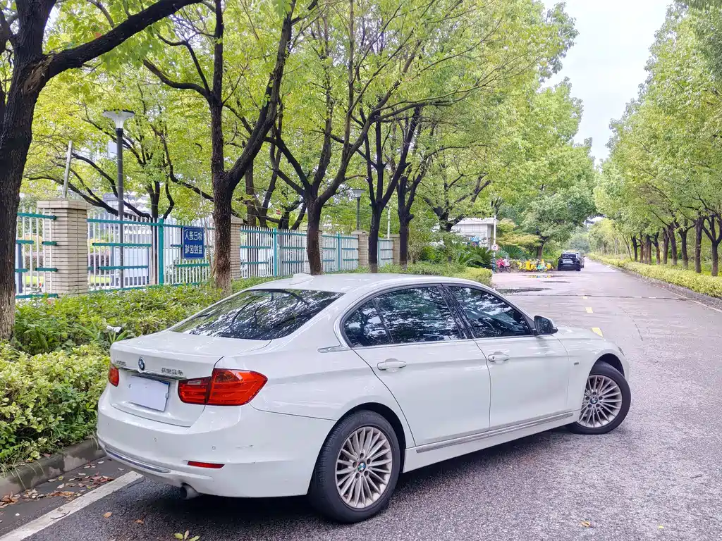 BMW 3 Series — миниатюра 14