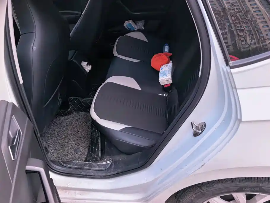 Volkswagen Polo — миниатюра 11