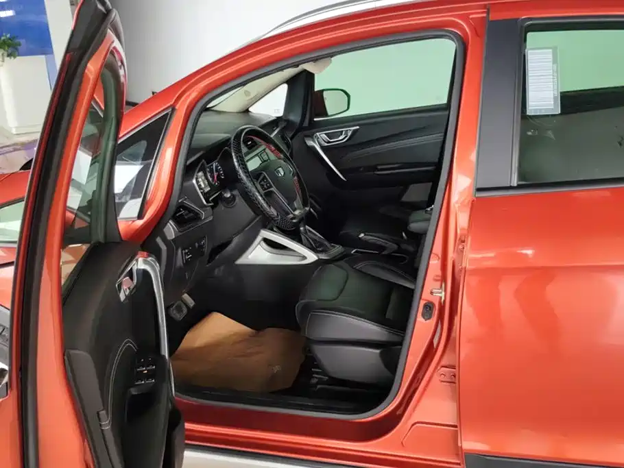 Geely Vision X3 — миниатюра 9