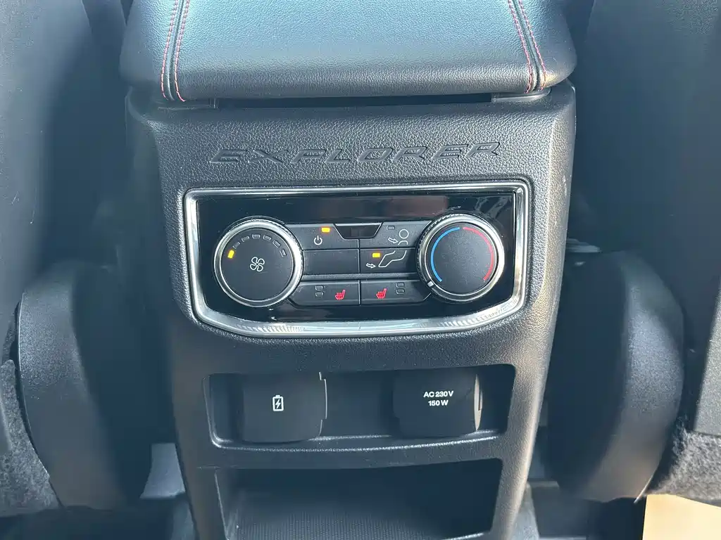Ford Explorer — миниатюра 25