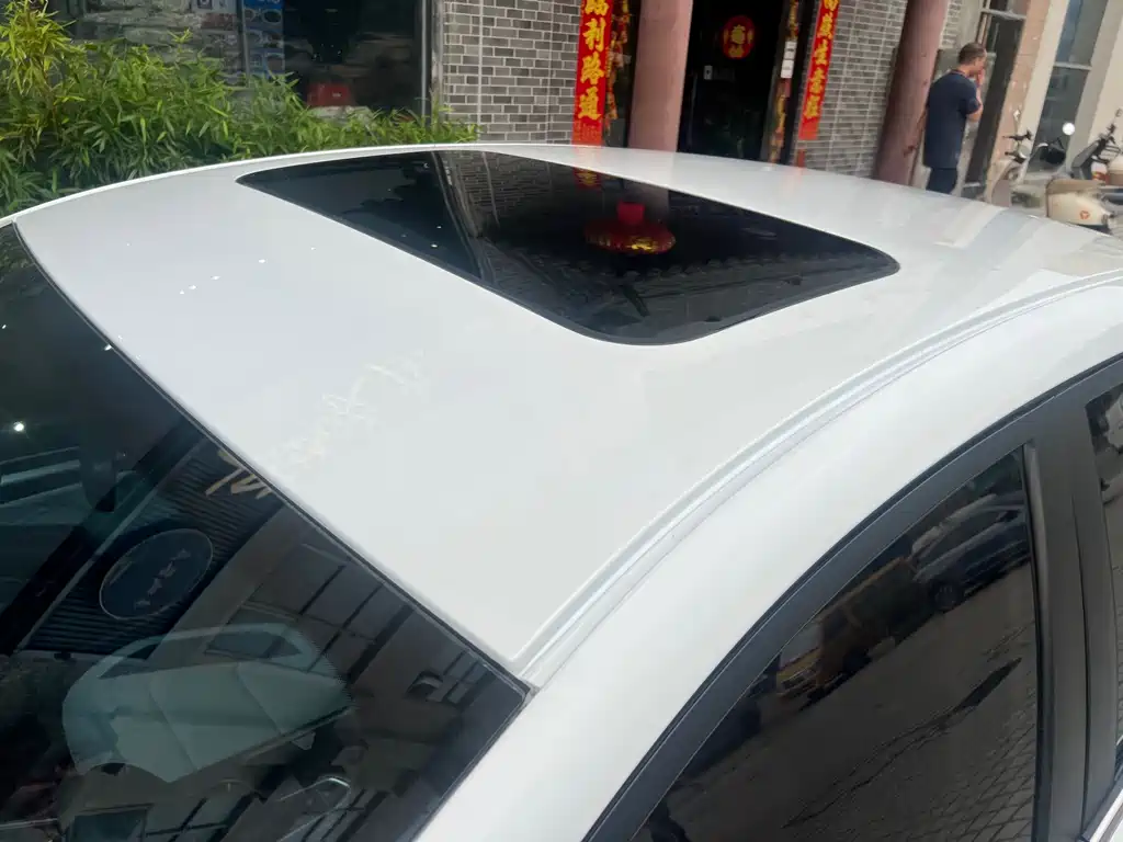 Geely Emgrand 2022 4 1.5L CVT Flagship