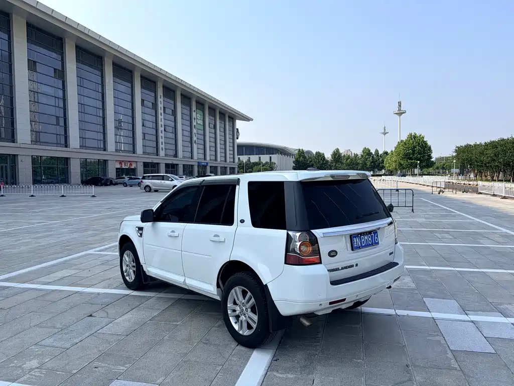 Land Rover 2 013 2.2T SD4 SE