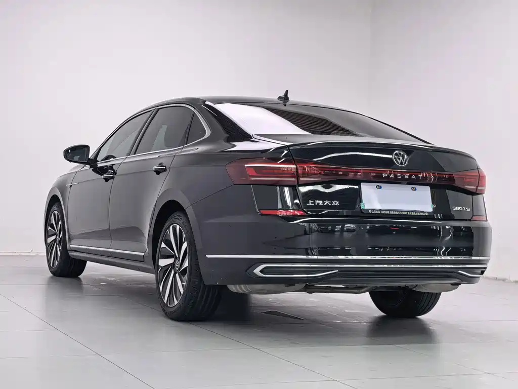 Volkswagen Passat — миниатюра 6