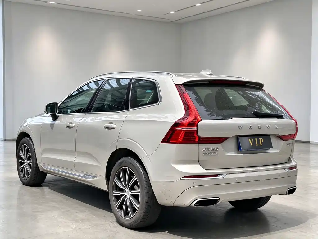 Volvo XC60 — миниатюра 6