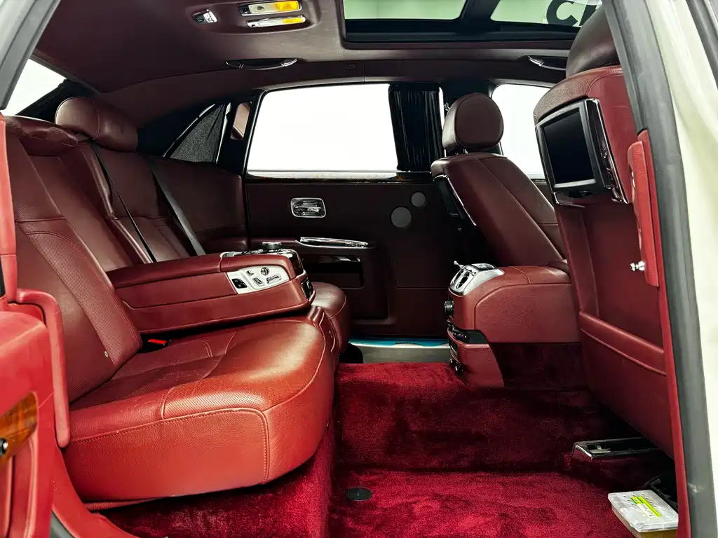 Rolls-Royce Ghost 6.6T Extended Edition, фото 27