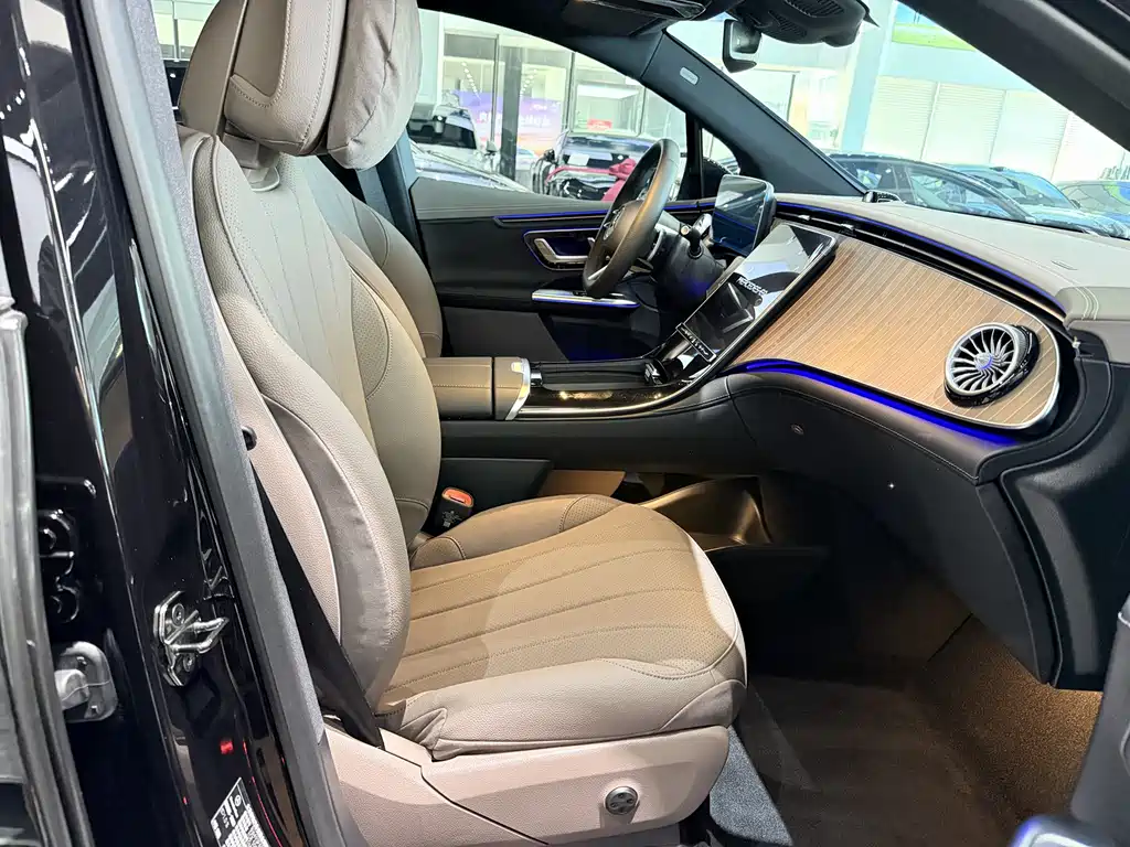 Mercedes-Benz EQE SUV 2024 500 4MATIC Luxury
