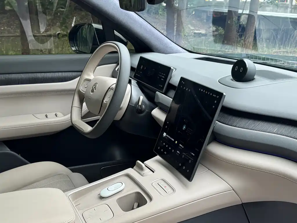 NIO ES8 — миниатюра 19