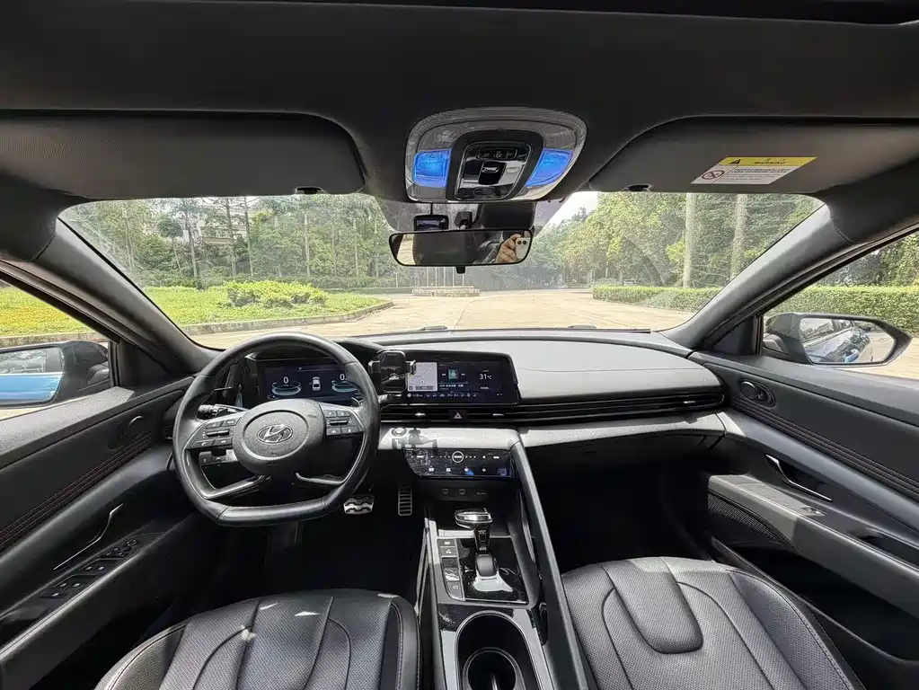 Hyundai Elantra 2021 240TGDi DCT TOP Flagship