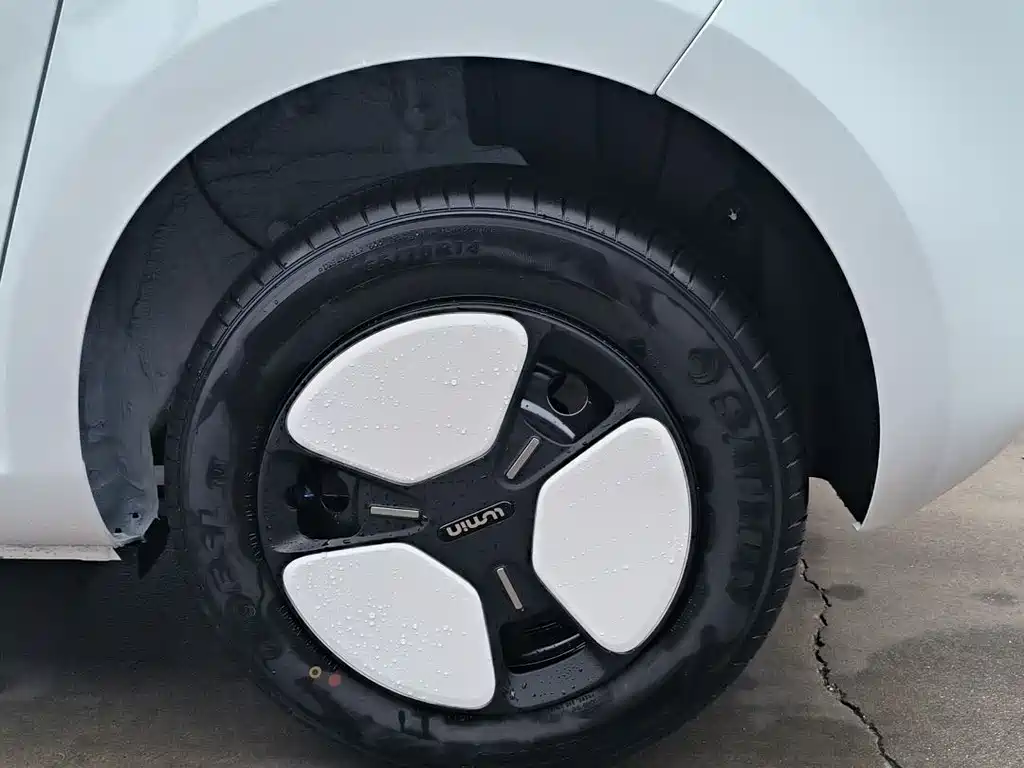 CHANGAN CHANGAN LUMIN