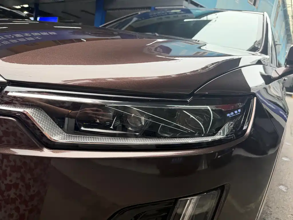Cadillac XT6 2020 28T мест Luxury