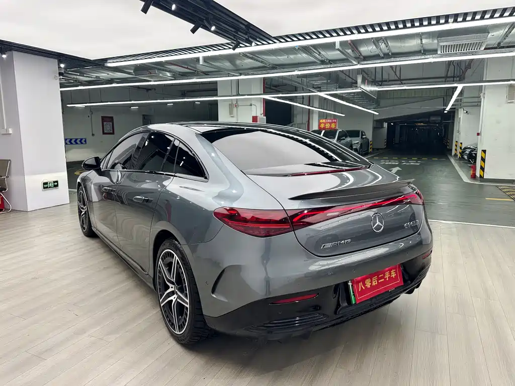 Mercedes-Benz EQE AMG — миниатюра 9