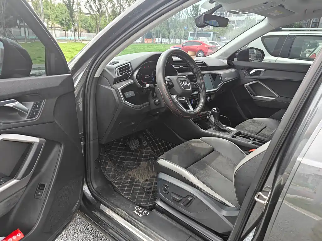 Audi Q3 2021 35 TFSI