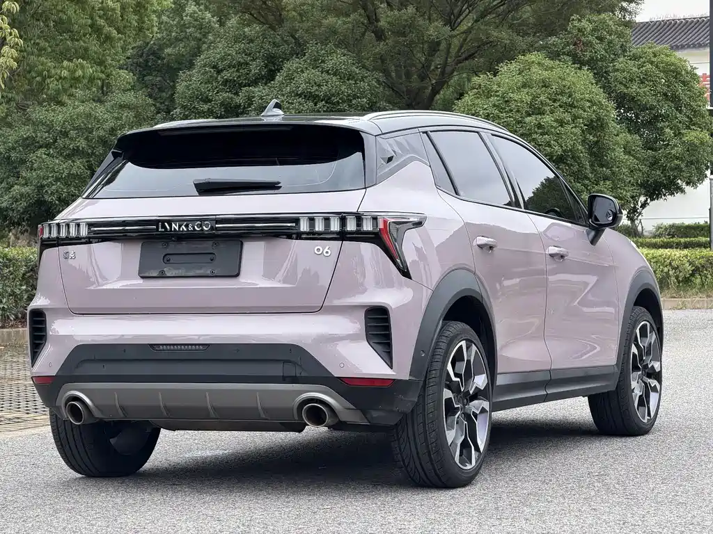 Lynk & Co 06 — миниатюра 14