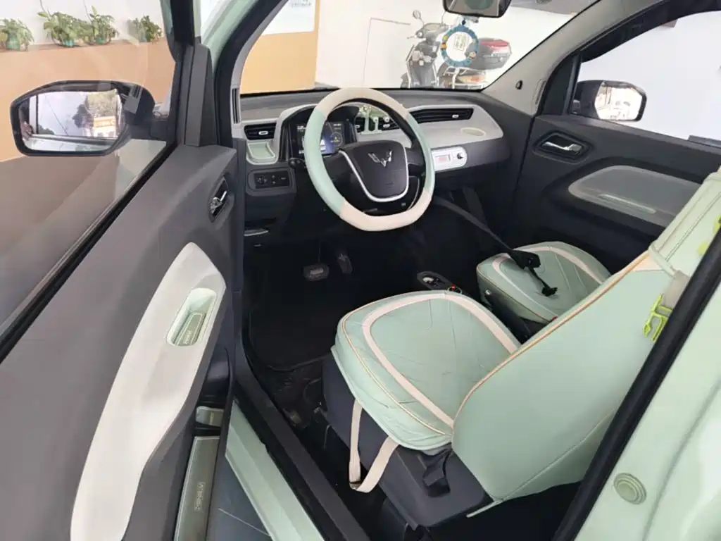 Wuling MINIEV — миниатюра 12