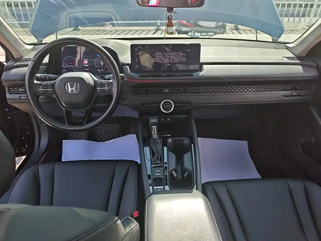 Honda Accord — миниатюра 10