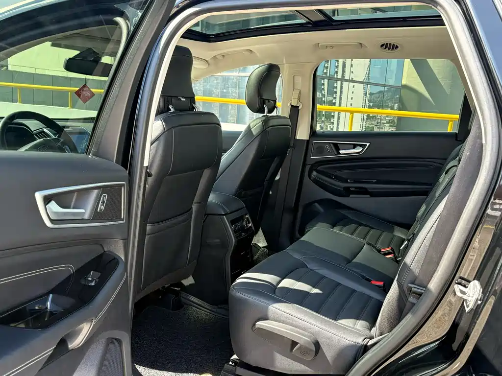 Ford Edge 2018 EcoBoost 245 7 мест V