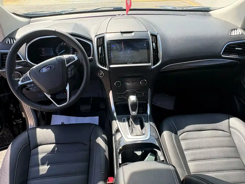 Ford Edge 2018 EcoBoost 245 7 мест V