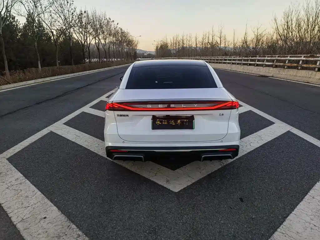 GEELY GALAXY GALAXY L6