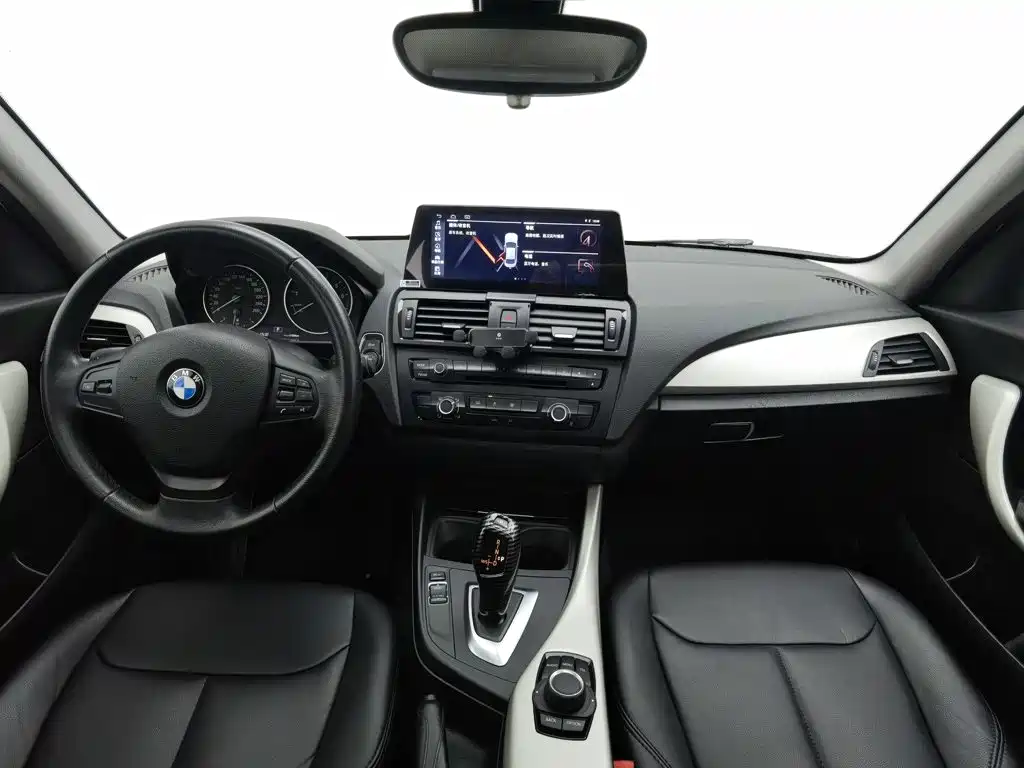 BMW 1 Series (Import) — миниатюра 5