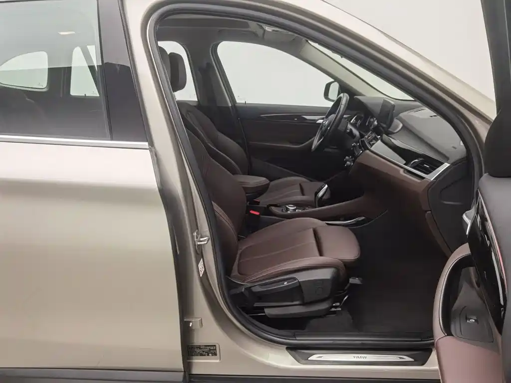 BMW X1 — миниатюра 23