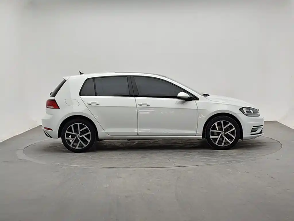 Volkswagen Golf — миниатюра 4