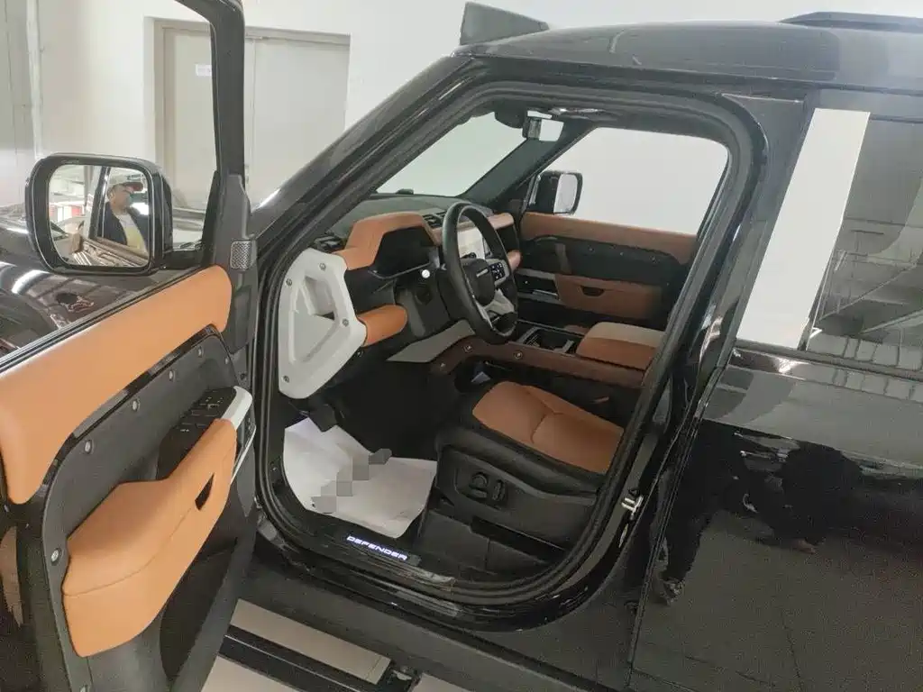 Land Rover Land Rover Defender 2024 110 3.0T P400 X-DYNAMIC HSE