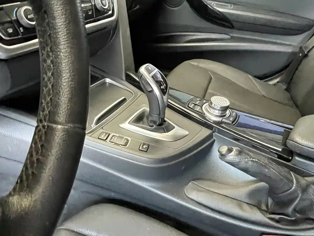 BMW 3 Series — миниатюра 9