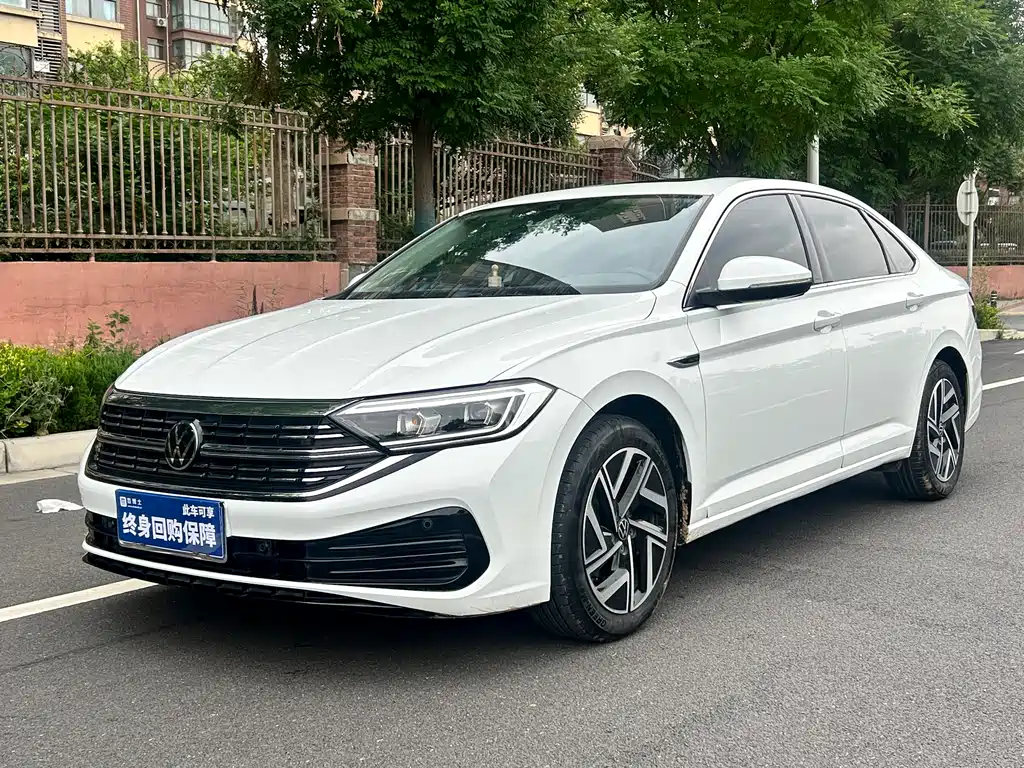 Купить Volkswagen Sagitar