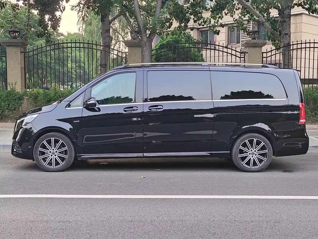 Mercedes-Benz V-Class V 2022 V 260 L Luxury