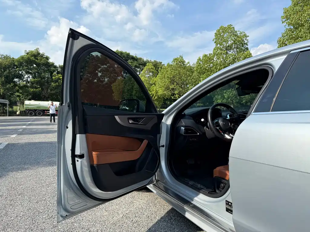 Jaguar XEL 2022 2.0T 200PS R-DYNAMIC Sport