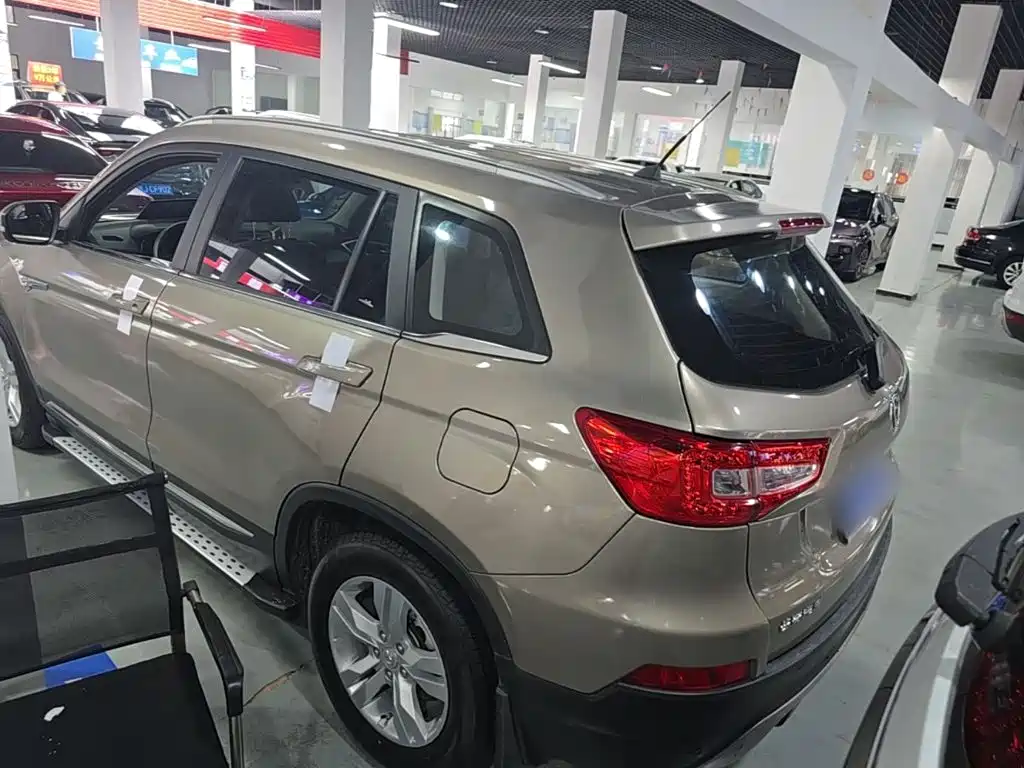 Changan CS75 2014 2.0L MT Luxury IV